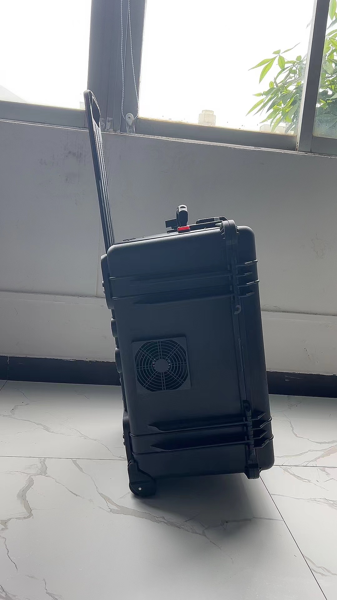 镇海手拉箱型移动通信干扰器